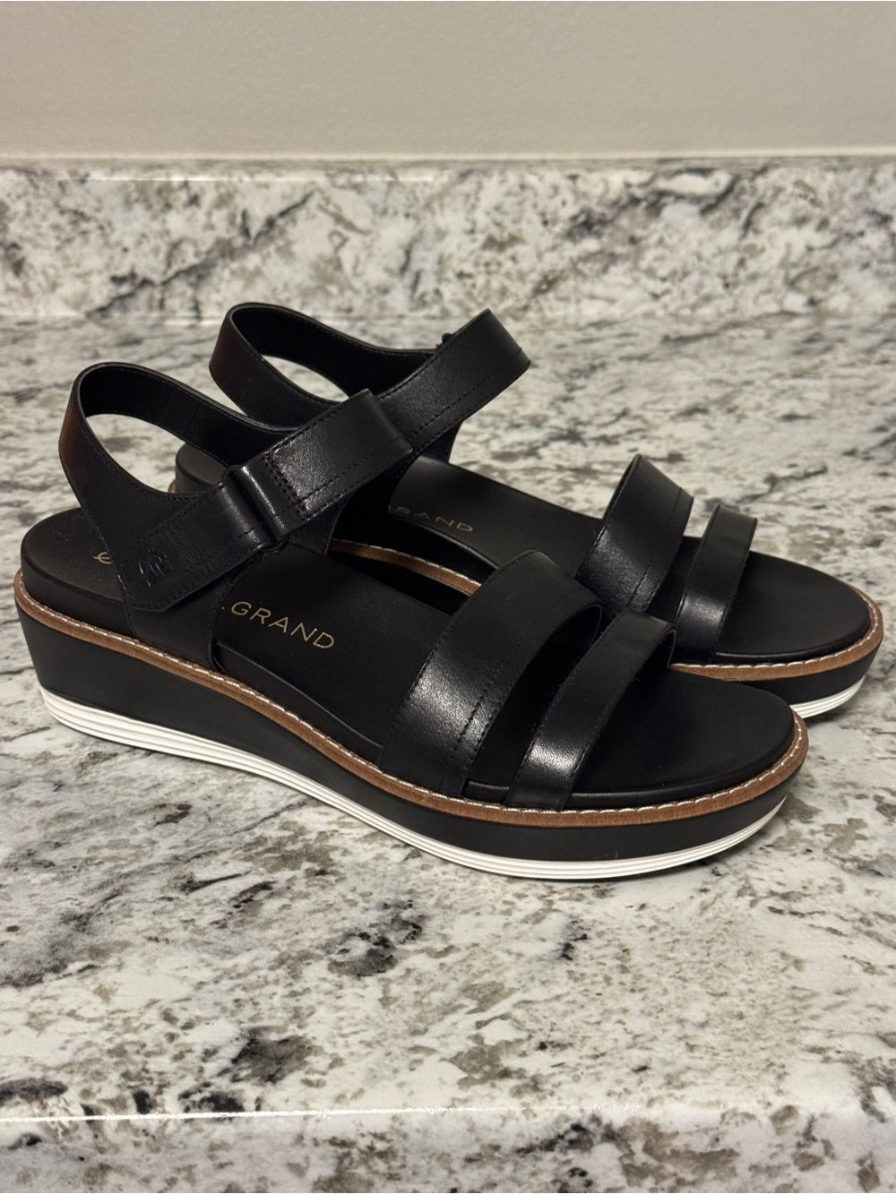 Women's OriginalGrand Peyton Flatform
Sandals